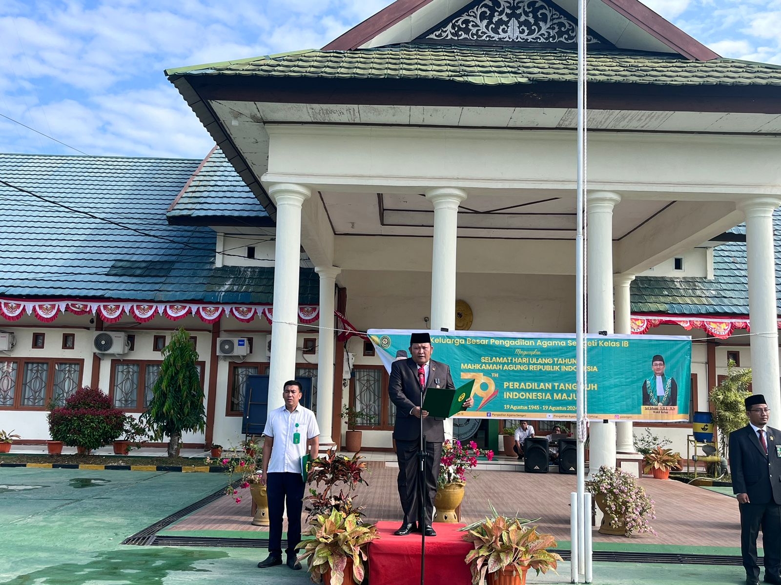 Upacara HUT MARI 2024.a
