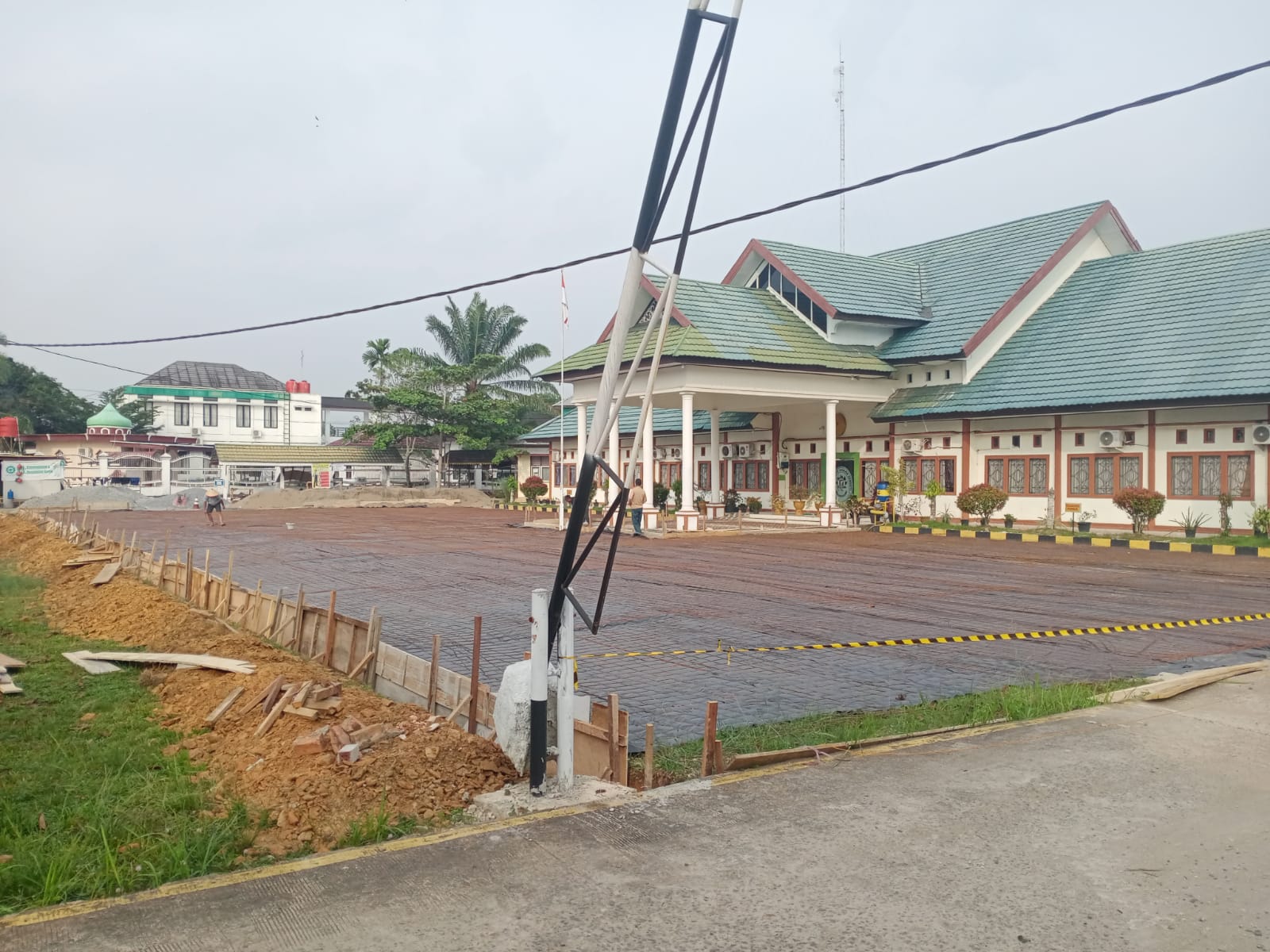 Renovasi Halaman Kantor PA Sengeti.2