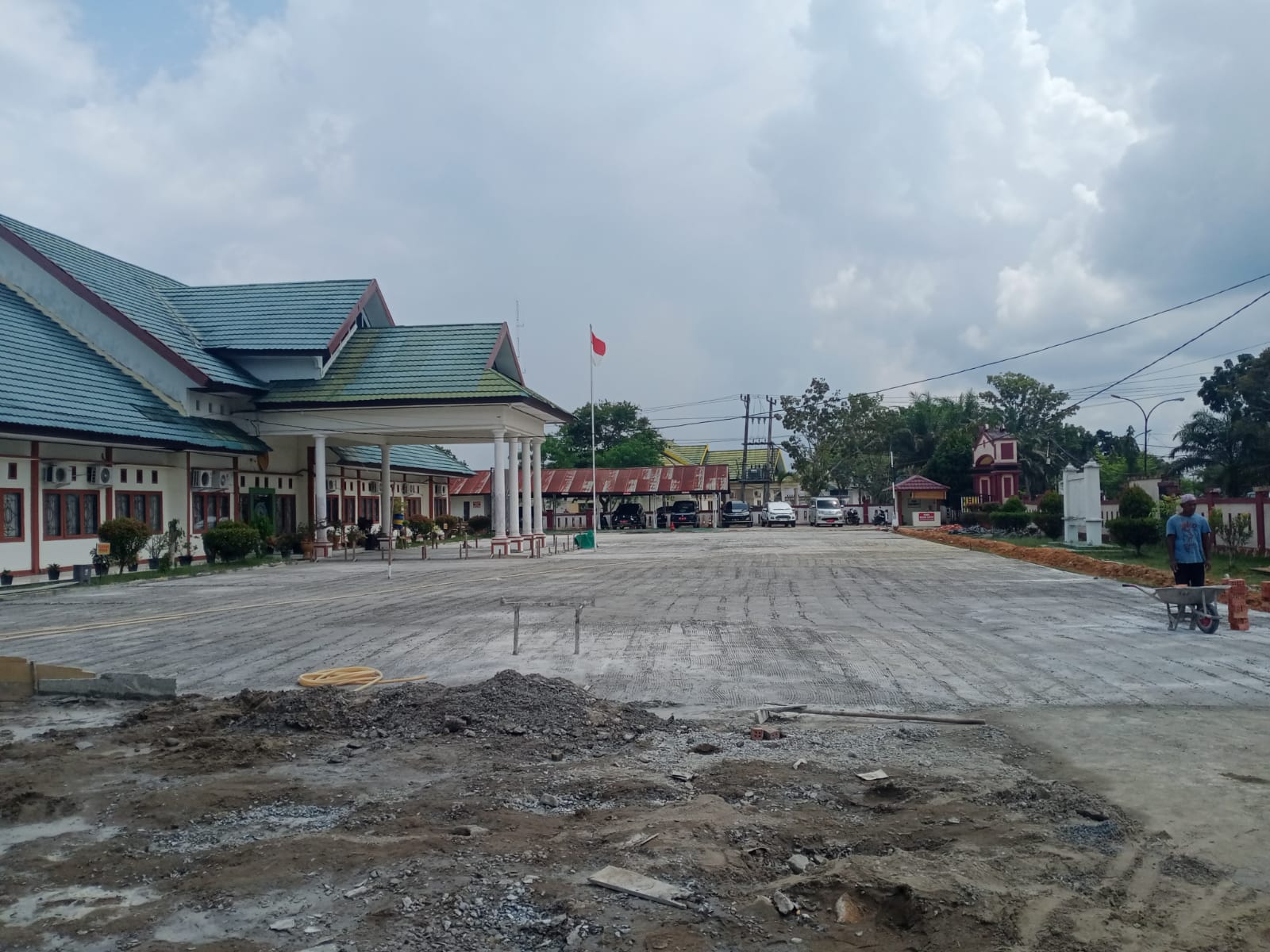 Renovasi Halaman Kantor PA Sengeti.4